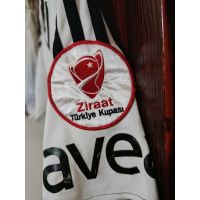 Vintage Beşiktaş İbrahim Toraman #5 White Jersey from adidas at Besiktas Shop # 