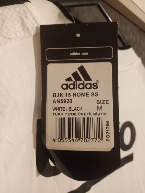 Vintage Beşiktaş Mario Gomez #33 Home Jersey 2015/16 from adidas at Besiktas Shop # AN5920