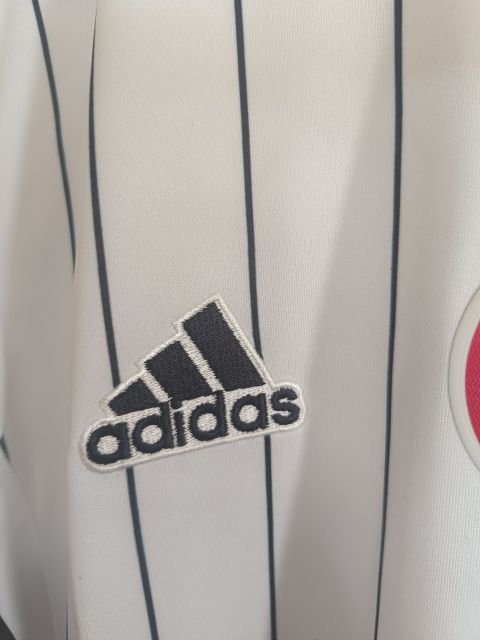 Vintage Beşiktaş 2016/17 Quaresma #7 Home Jersey from adidas at Besiktas Shop # BG8470