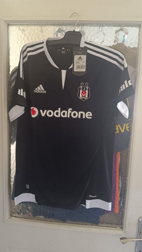 Vintage Beşiktaş Quaresma #17 Black Jersey 2015/16 from adidas at Besiktas Shop # AN5922